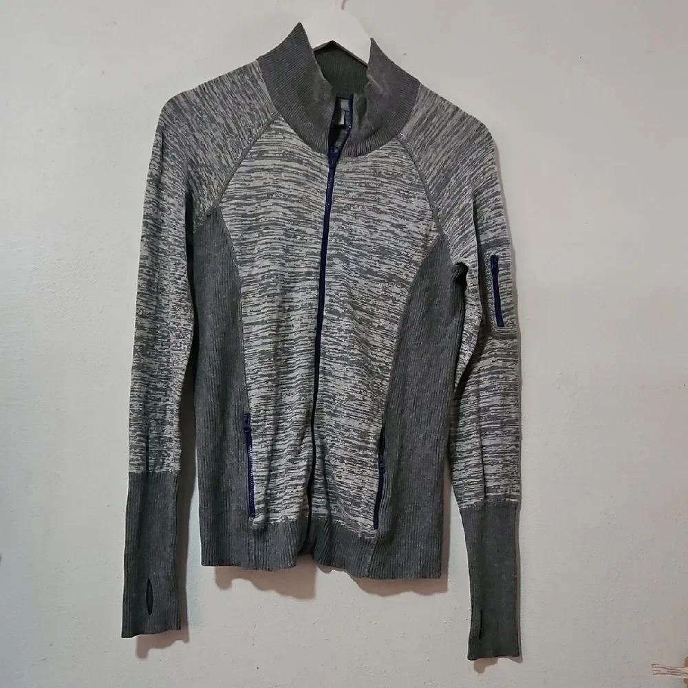 Sky Woman Heathered Gray Zip-Up Sweater